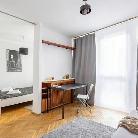 Lägenhet Urban Chic - Cozy One-bedroom In Warsaws Vibrant Center, Zelazna Street Warszawa